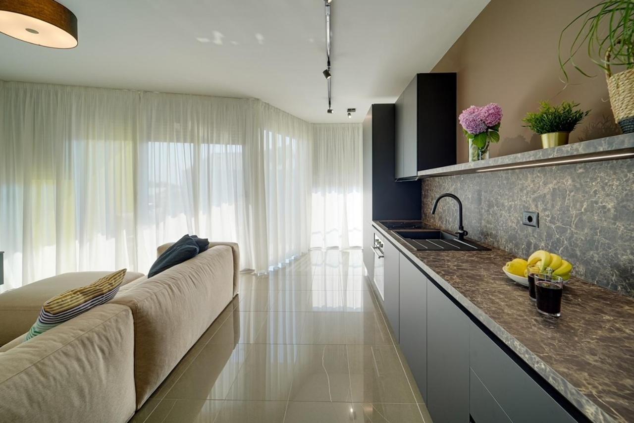 Apartment Hana Zambratija Kültér fotó